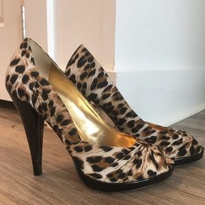 Steve Madden Leopard Print Peep Toe Pumps | Size 8.5 M | 5” Heels